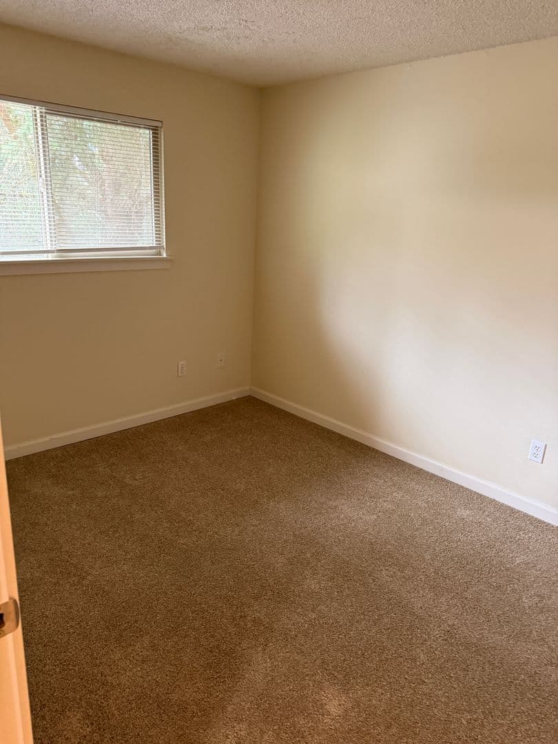 Portland Apartment: 7724-7810 SW 30th Ave