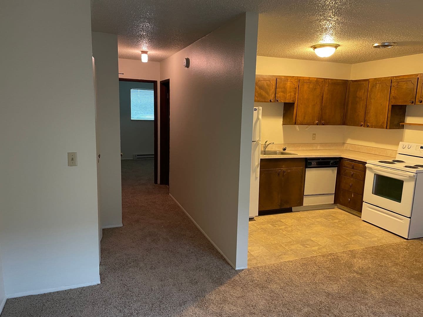 Portland Apartment: 4510 SW Martha St.