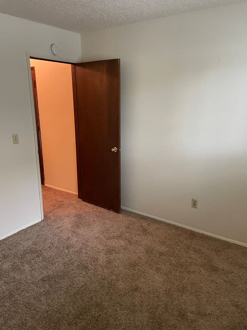 Portland Apartment: 4510 SW Martha St.
