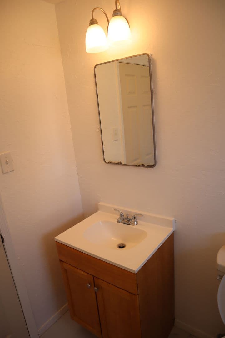 Bisbee House: 120 Cochise Drive