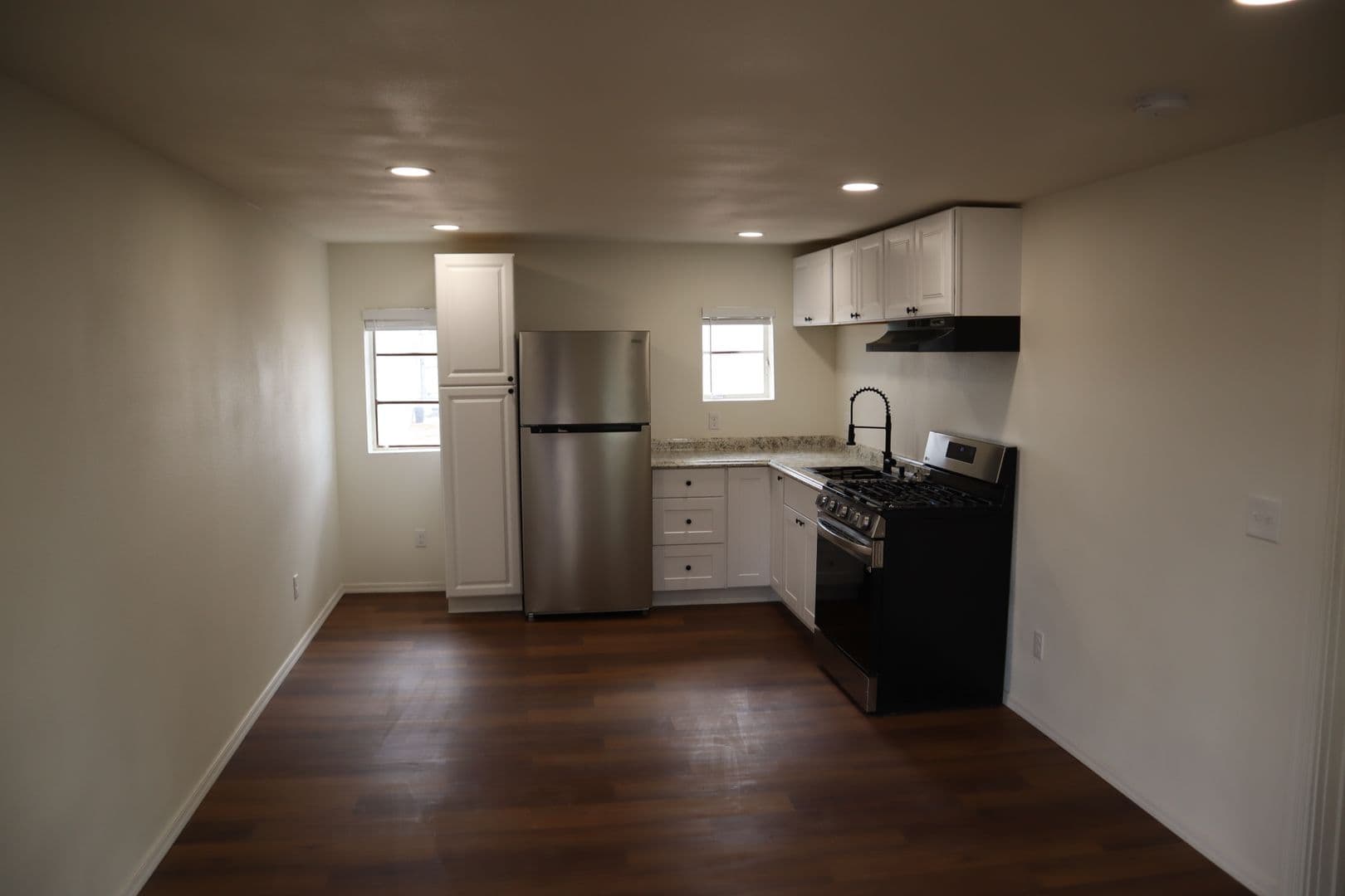 Benson Townhome: 800 Quarter Horse Street