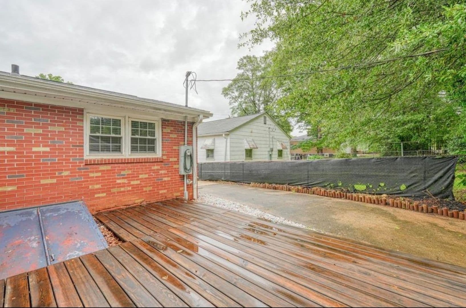 Spartanburg House: 215 Collins Ave