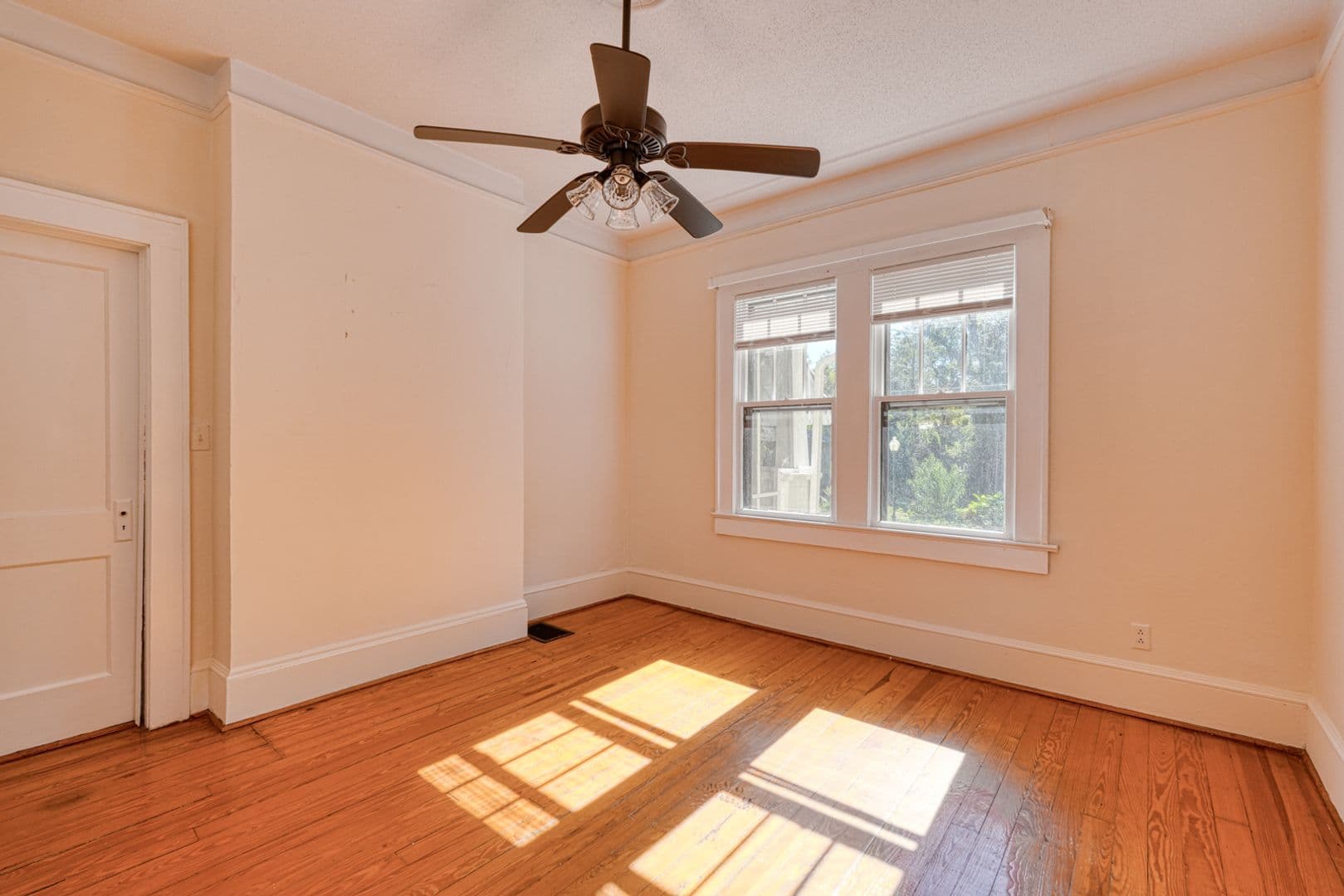 Spartanburg House: 270 Carlisle St