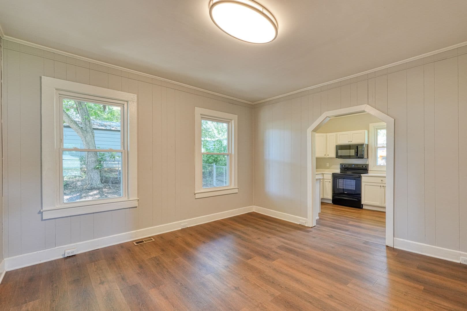 Greer House: 105 Beth St
