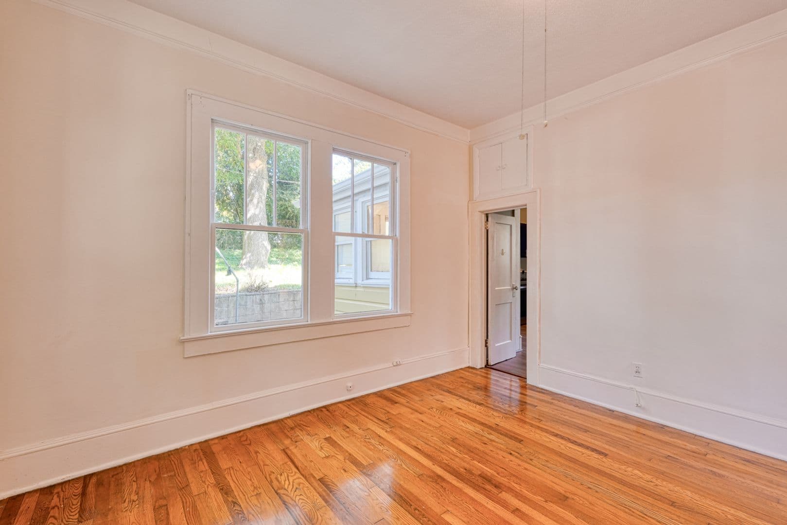 Spartanburg House: 270 Carlisle St