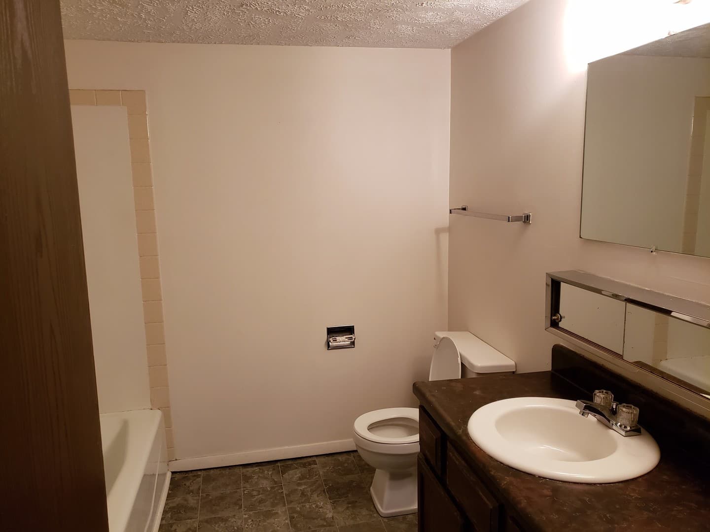 Bloomington Apartment: #1 Willedrob