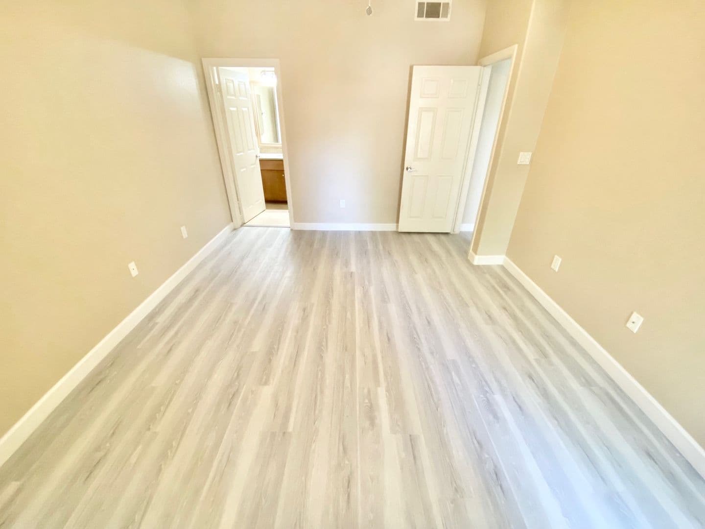 Las Vegas House: 4400 Jones Blvd #2115