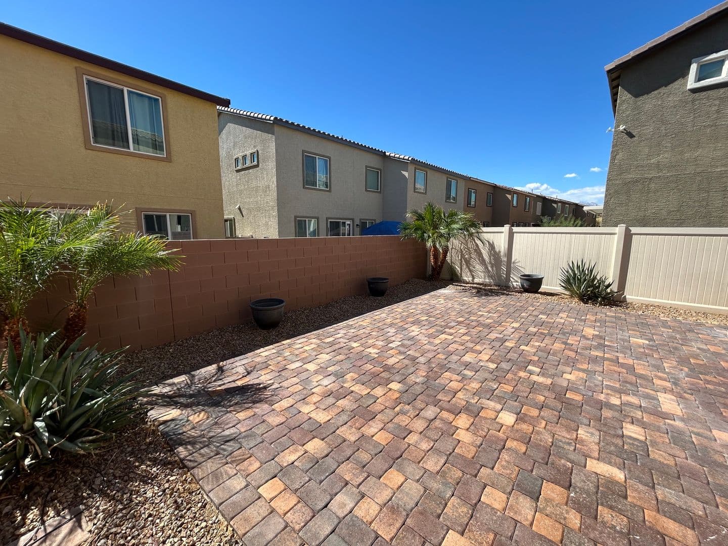 North Las Vegas Townhome: 3841 Thomas Patrick Ave.