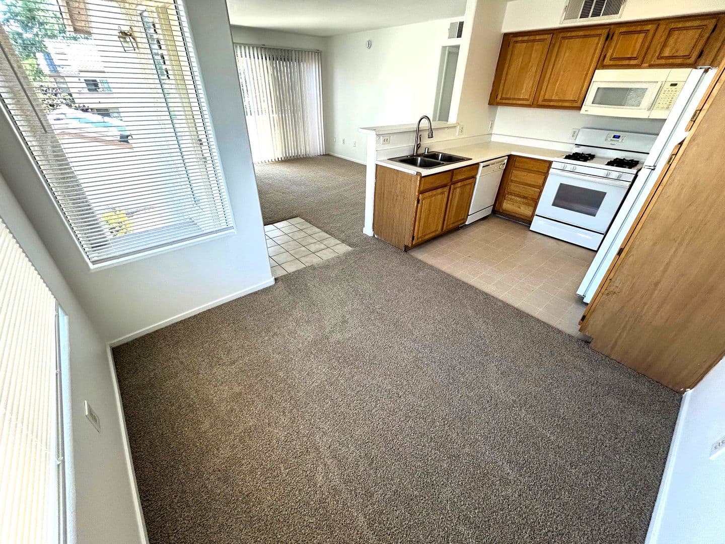 Las Vegas House: 5710 Tropicana Ave #2092