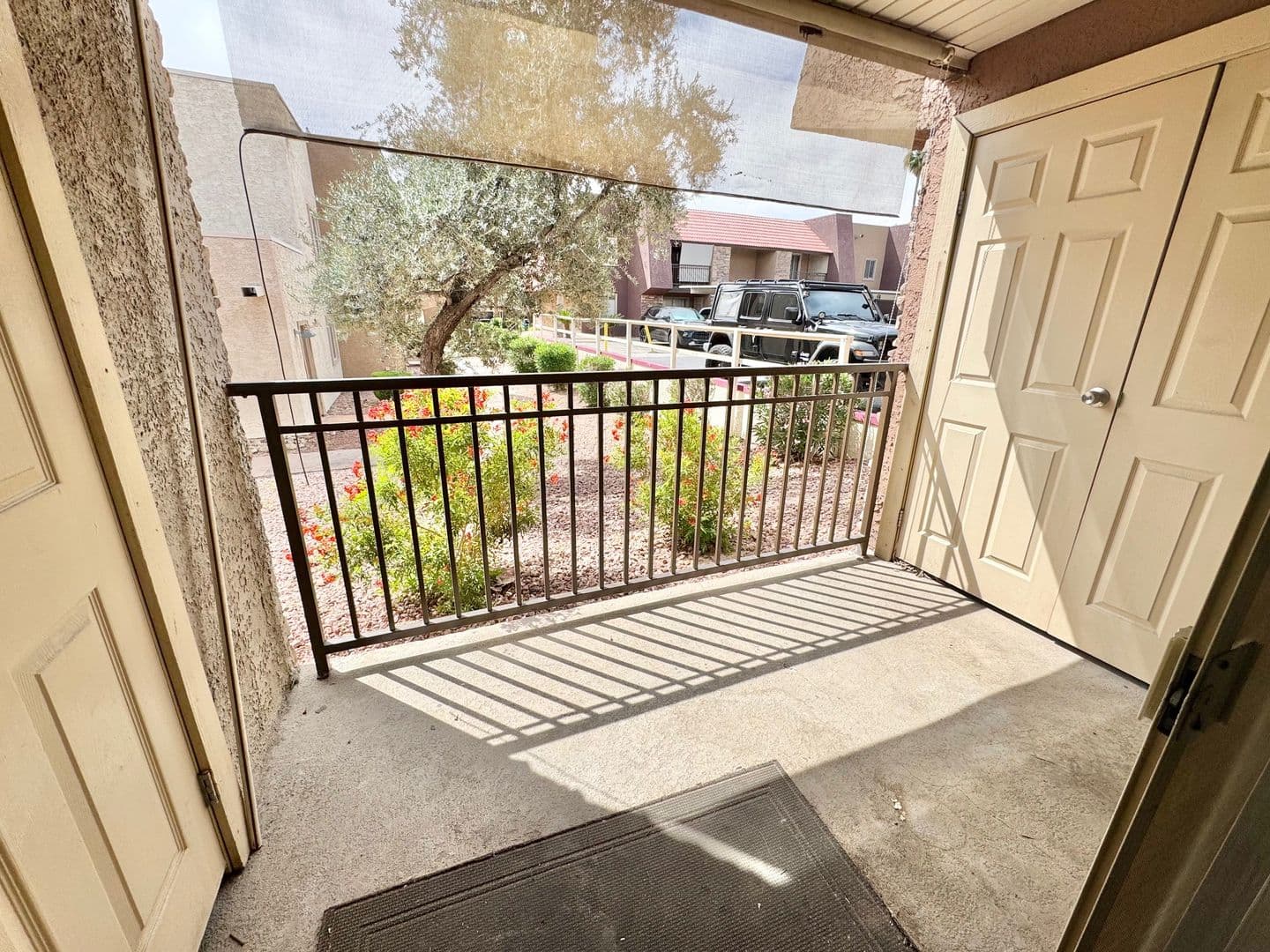 Las Vegas House: 5422 River Glen Dr. #377