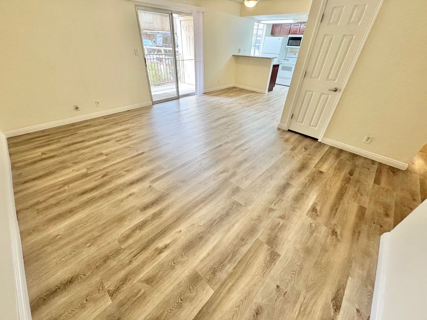 Las Vegas House: 5422 River Glen Dr. #377