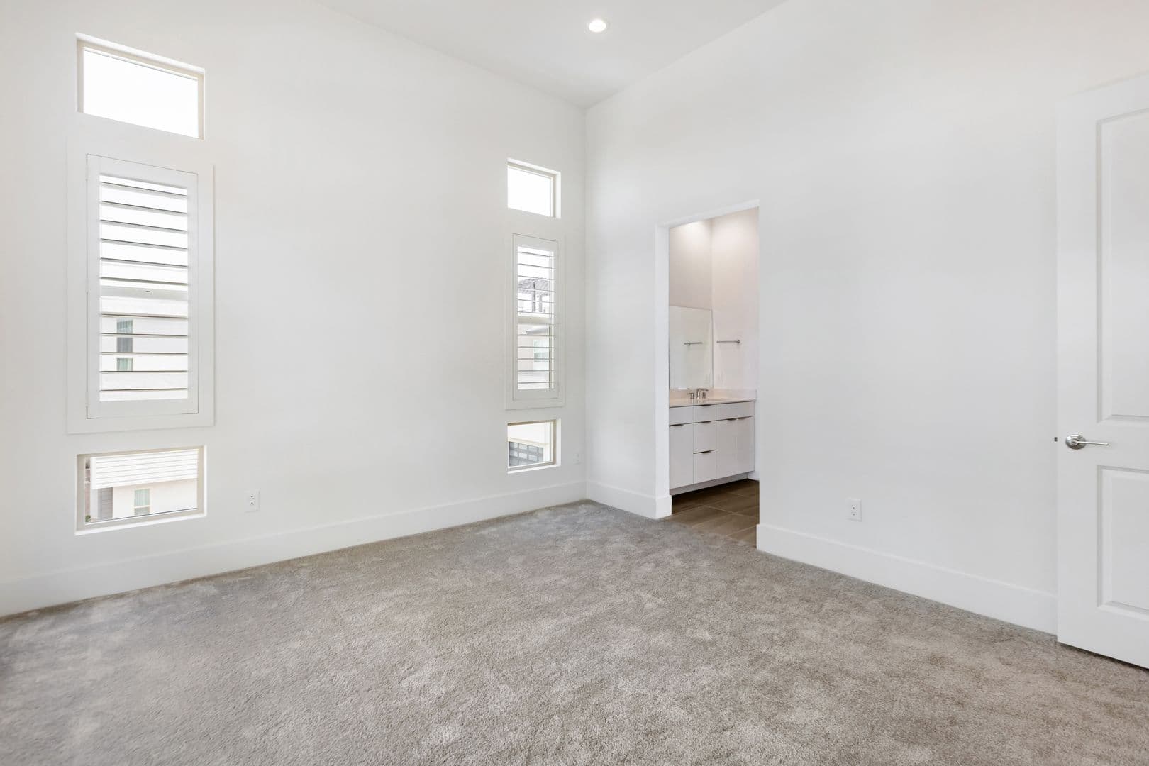 Las Vegas House: 647 Spotted Falcon St