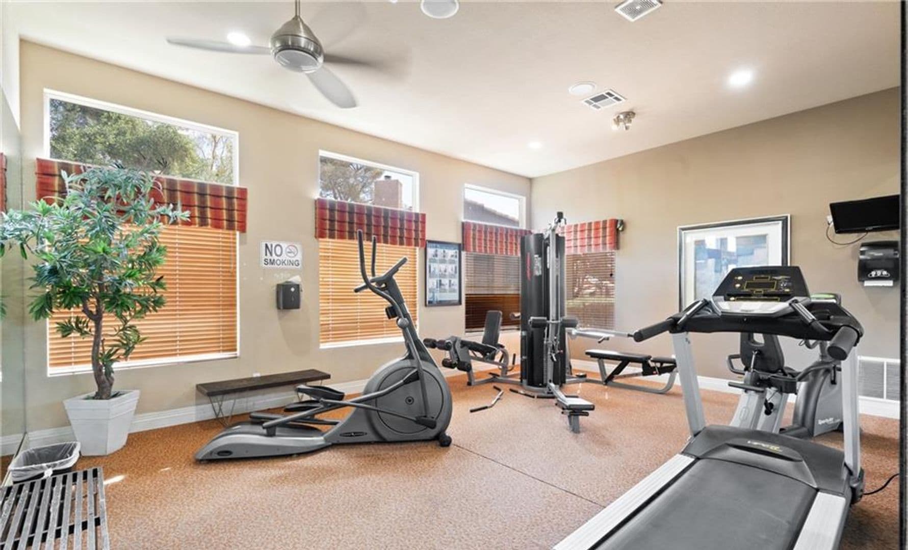 Las Vegas House: 2750 S. Durango Dr #2061