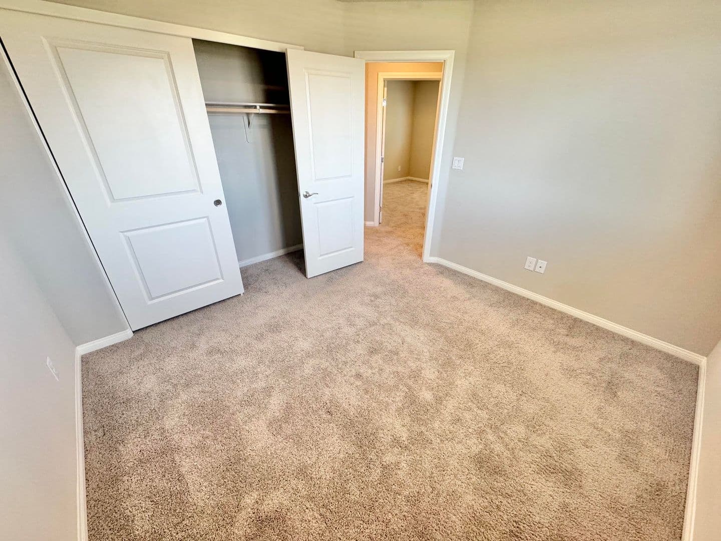 Las Vegas House: 7020 Colonial Ranch St
