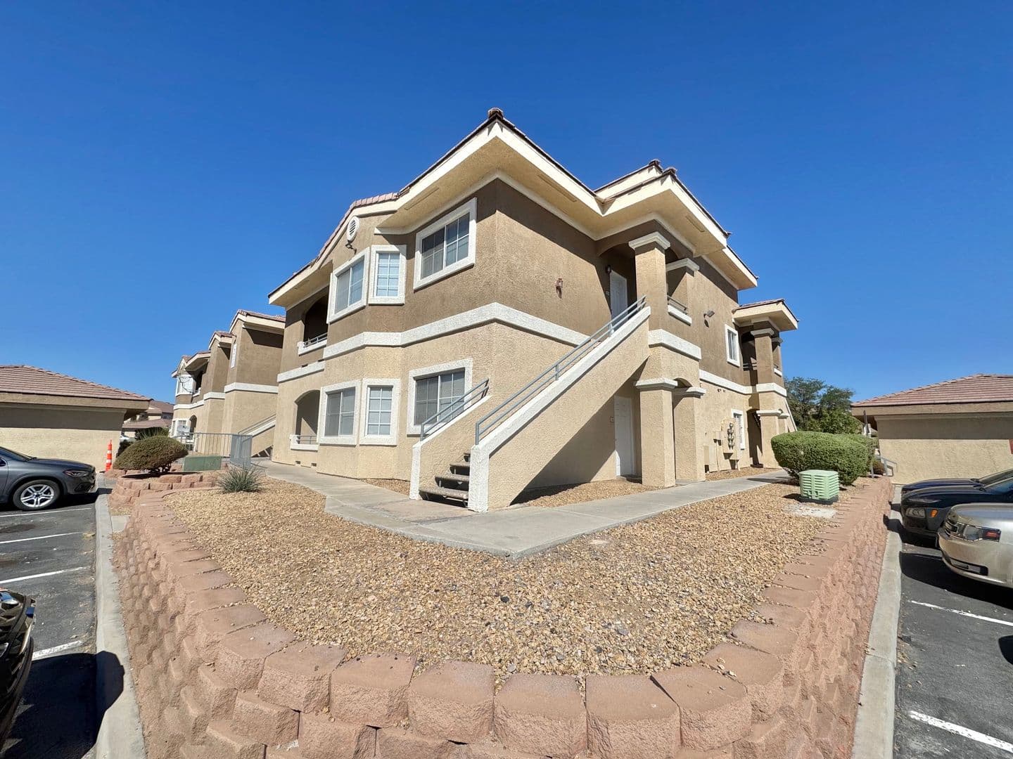 Henderson House: 833 Aspen Peak Loop #2126