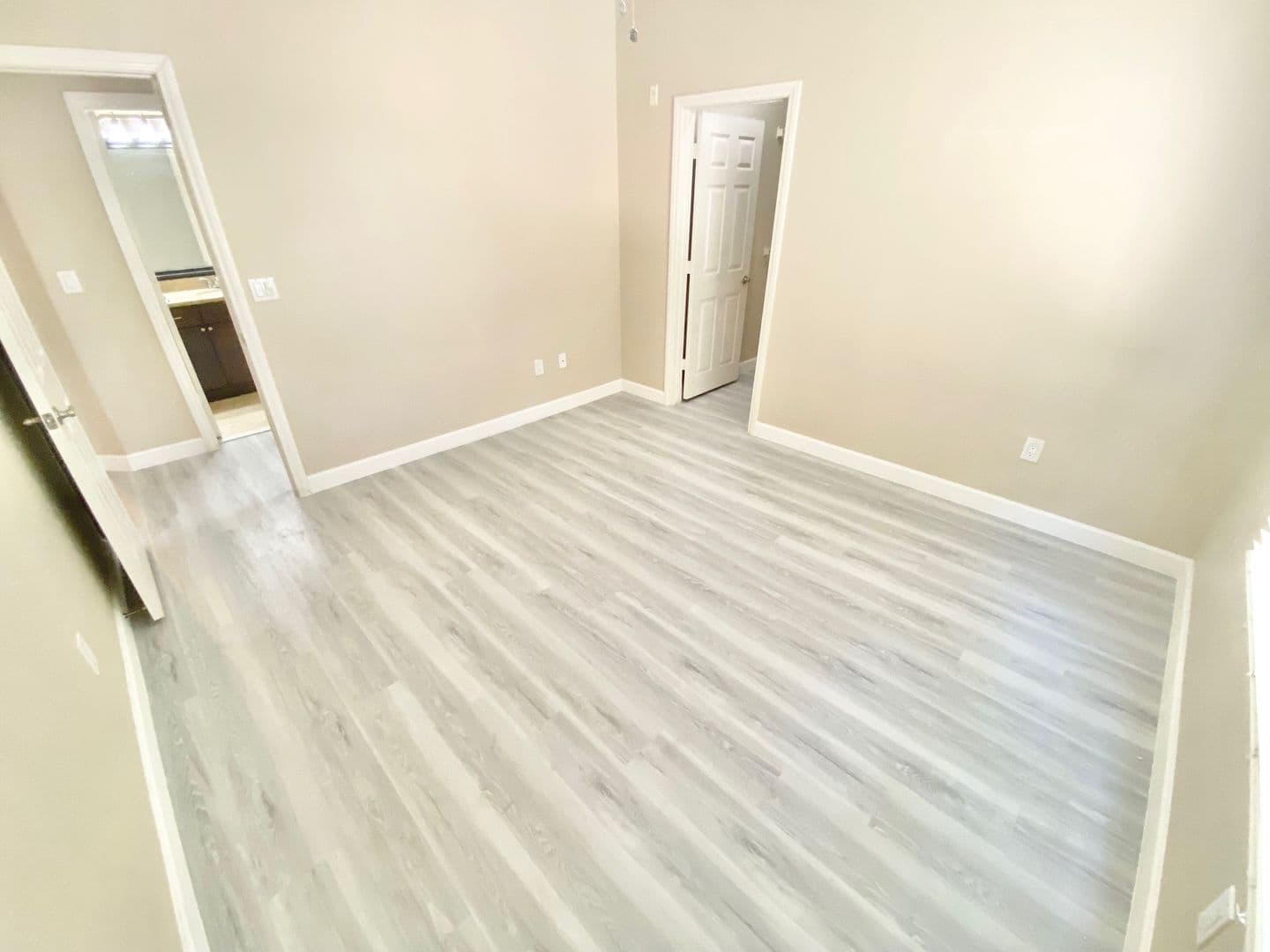 Las Vegas House: 4400 Jones Blvd #2115
