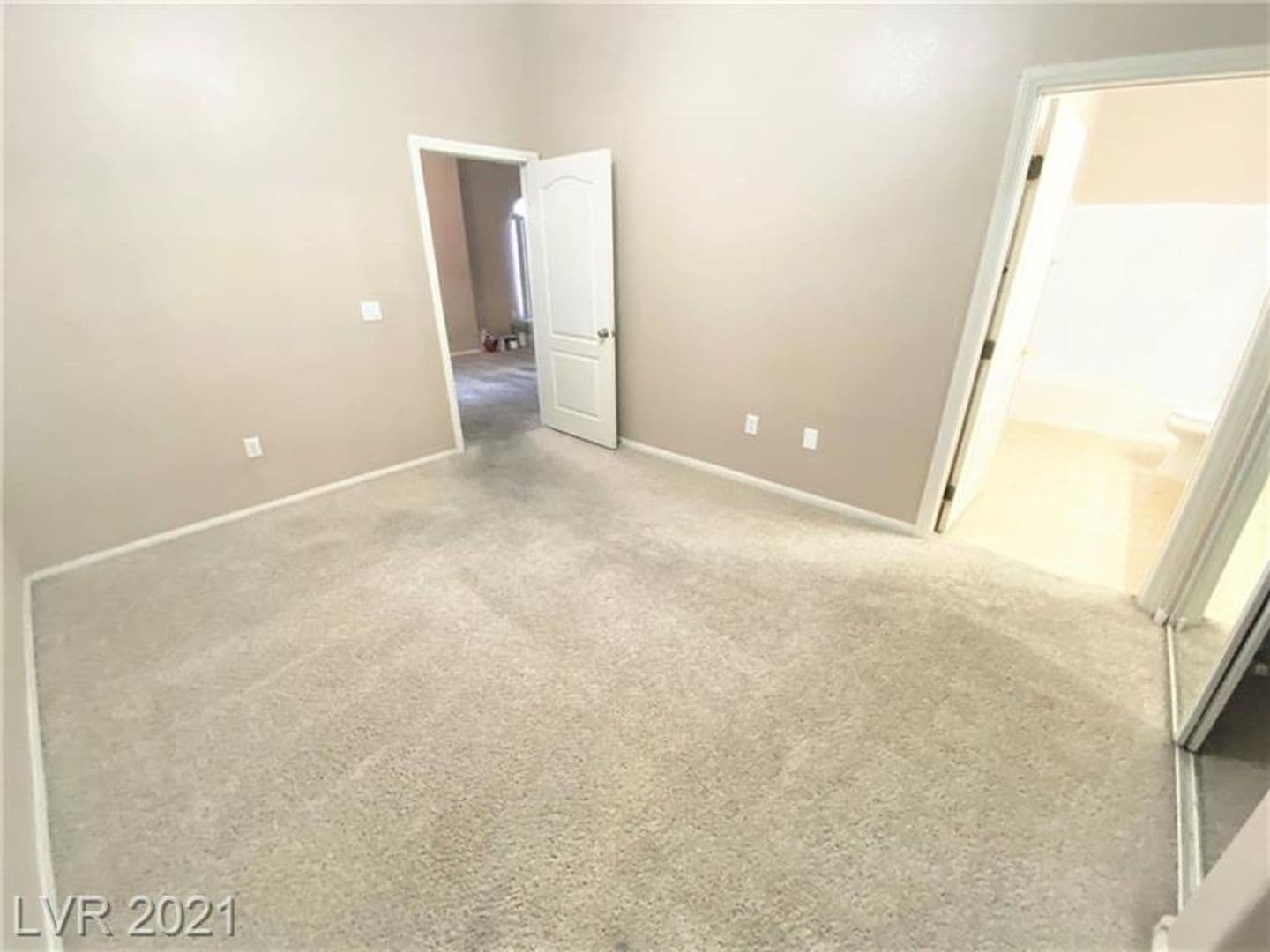 Henderson House: 700 Carnegie St. #1412