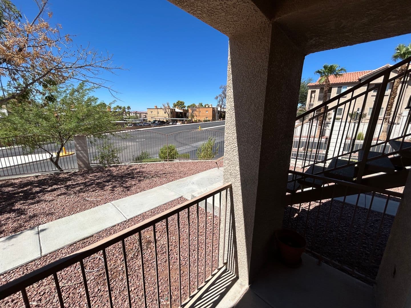 Las Vegas House: 2110 N Los Feliz St