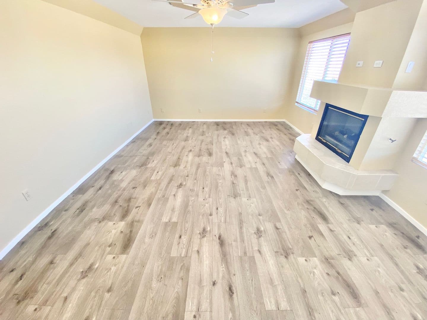 Las Vegas House: 8482 Canvas Vest Court
