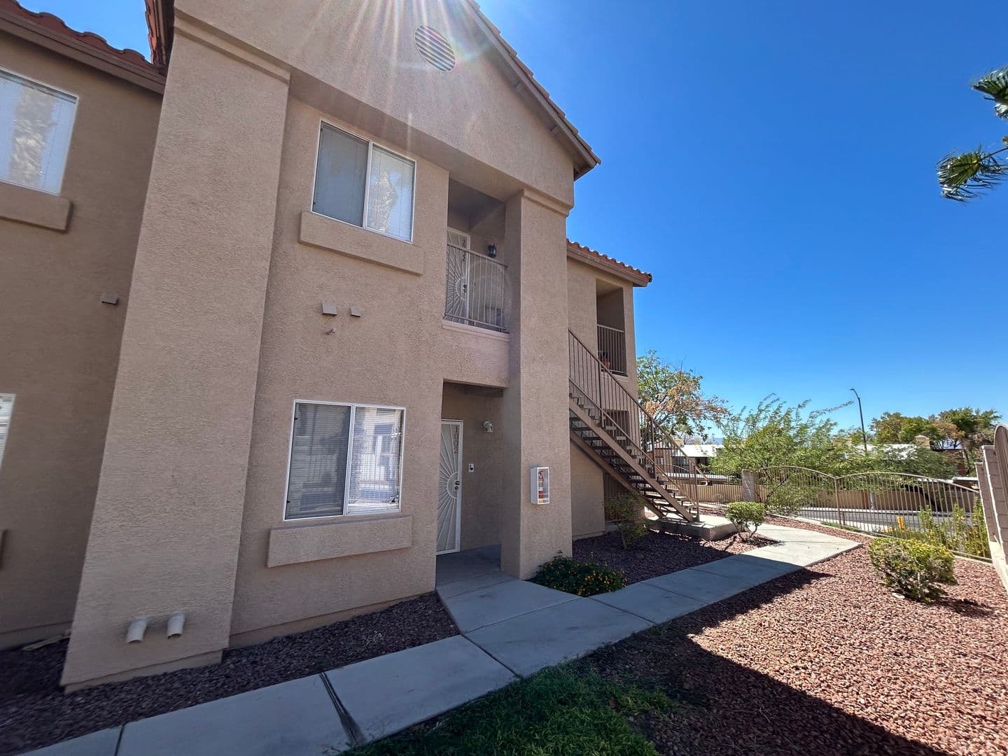 Las Vegas House: 2110 N Los Feliz St