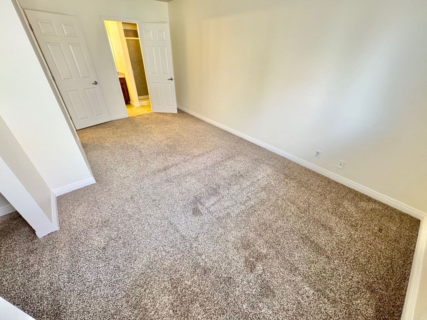 Las Vegas House: 5422 River Glen Dr. #377