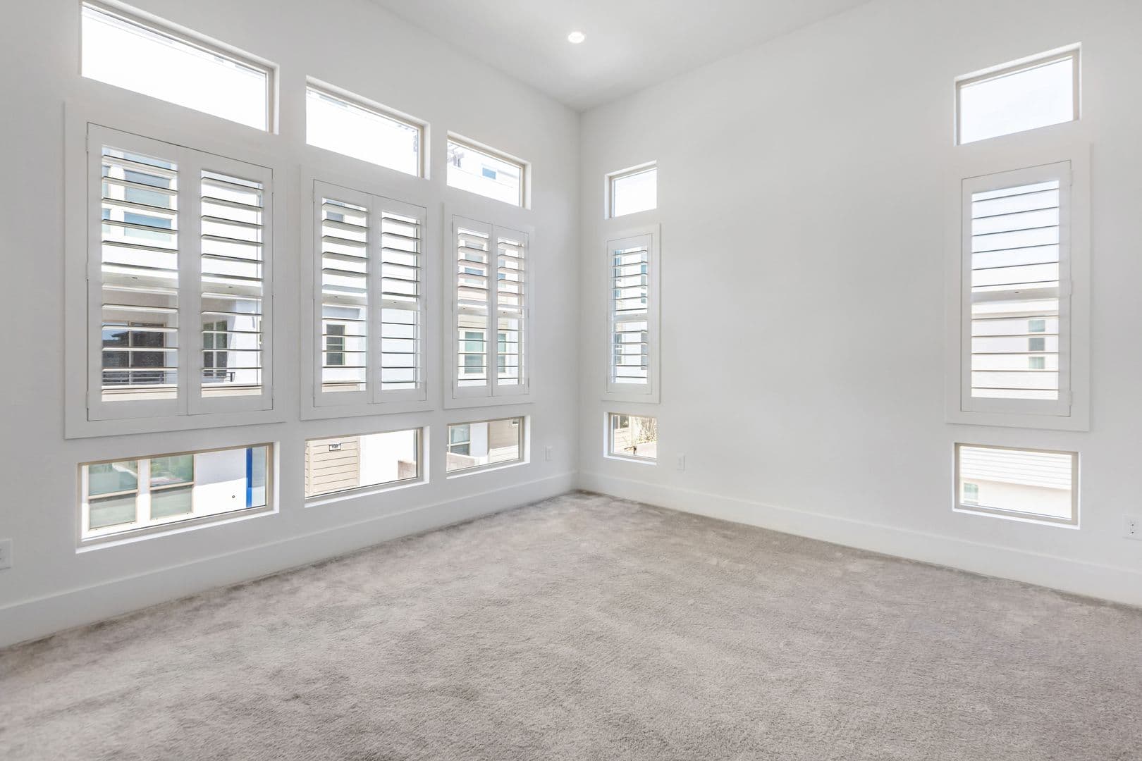 Las Vegas House: 647 Spotted Falcon St