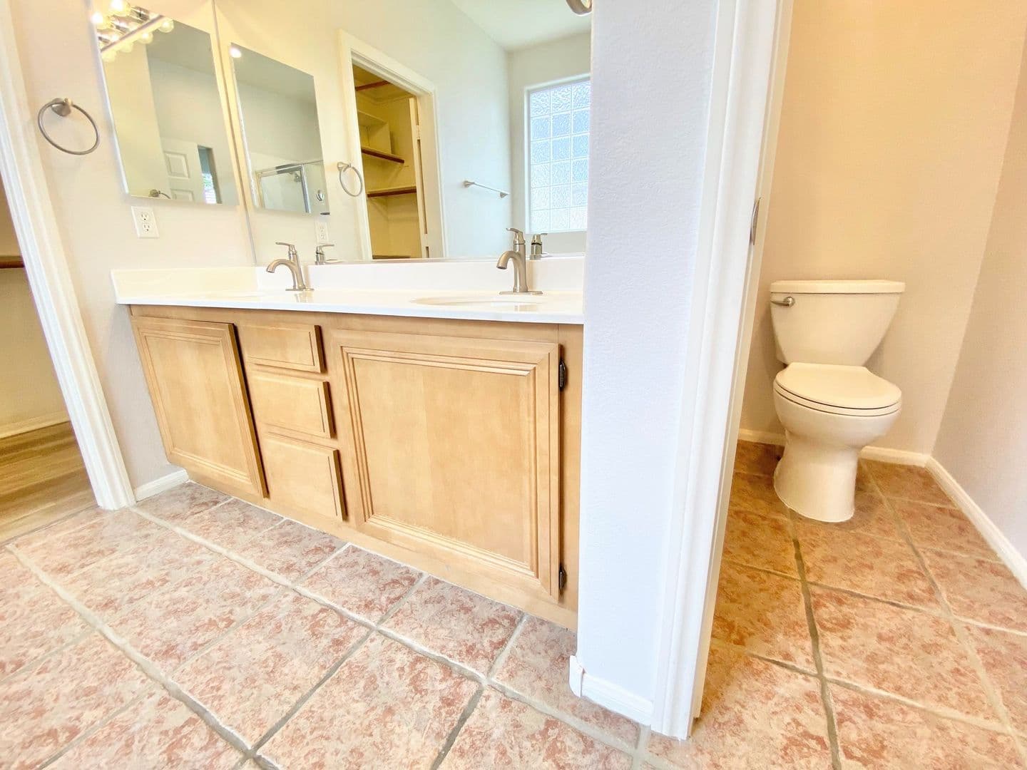 Las Vegas House: 208 Depaul Court