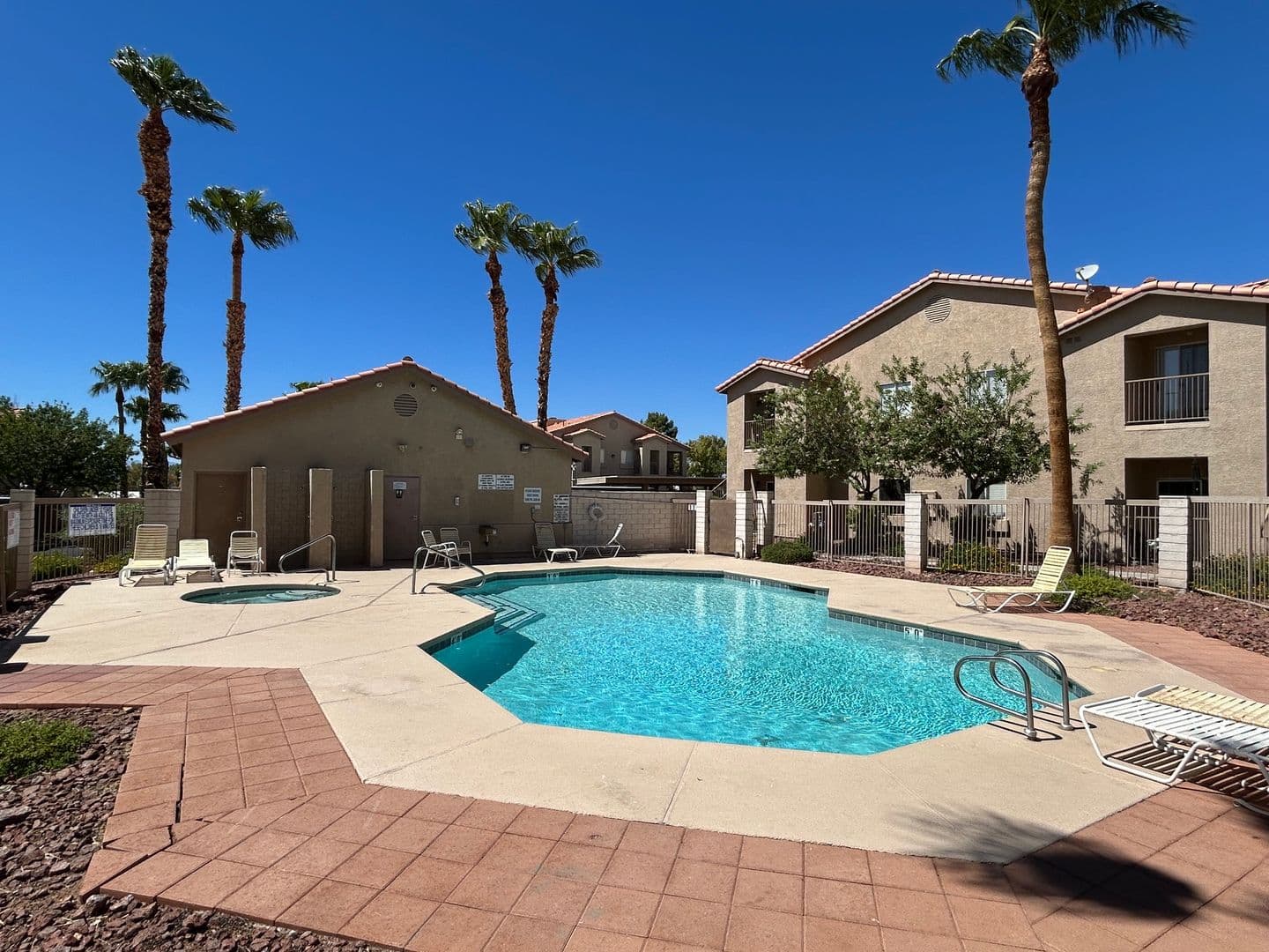 Las Vegas House: 2110 N Los Feliz St