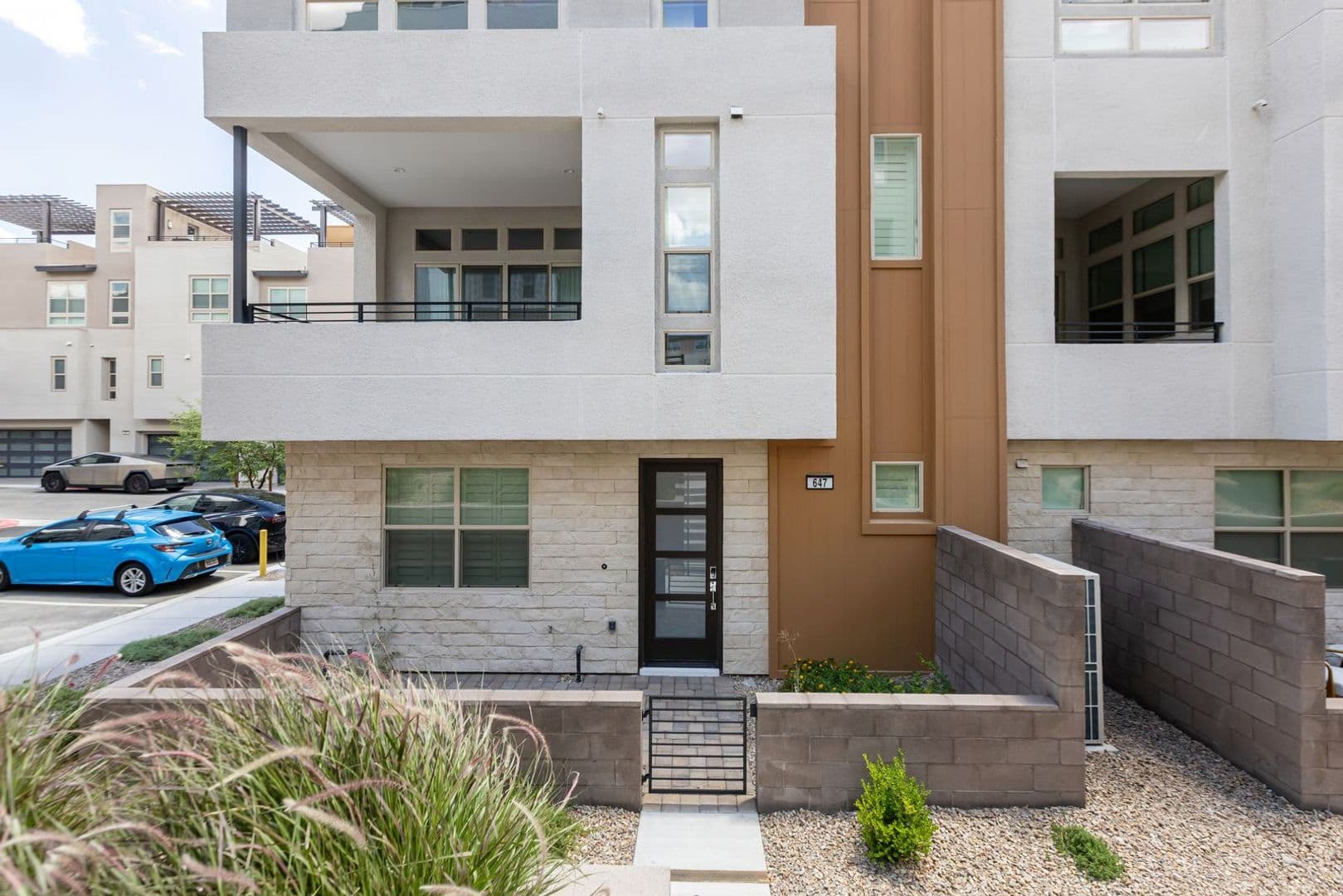 Las Vegas House: 647 Spotted Falcon St
