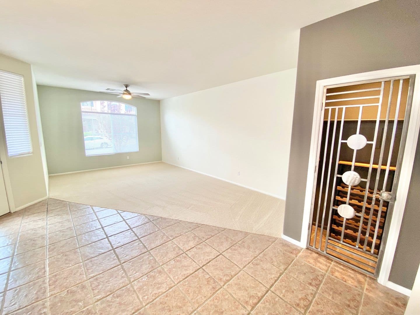 Las Vegas House: 208 Depaul Court