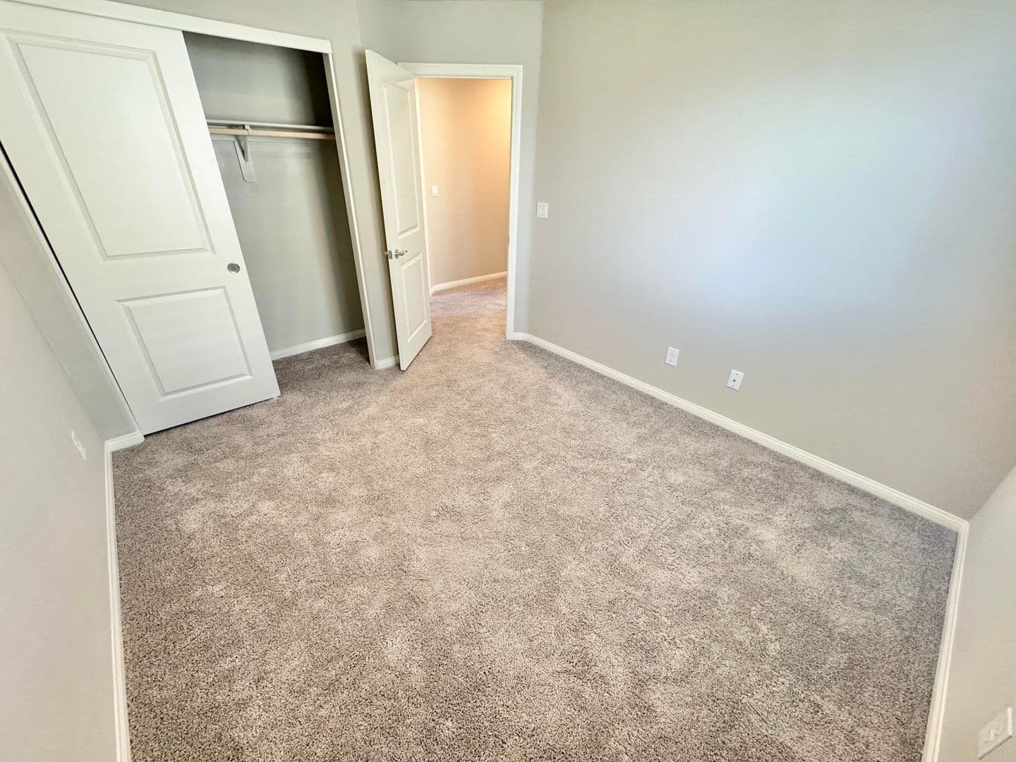 Las Vegas House: 7020 Colonial Ranch St
