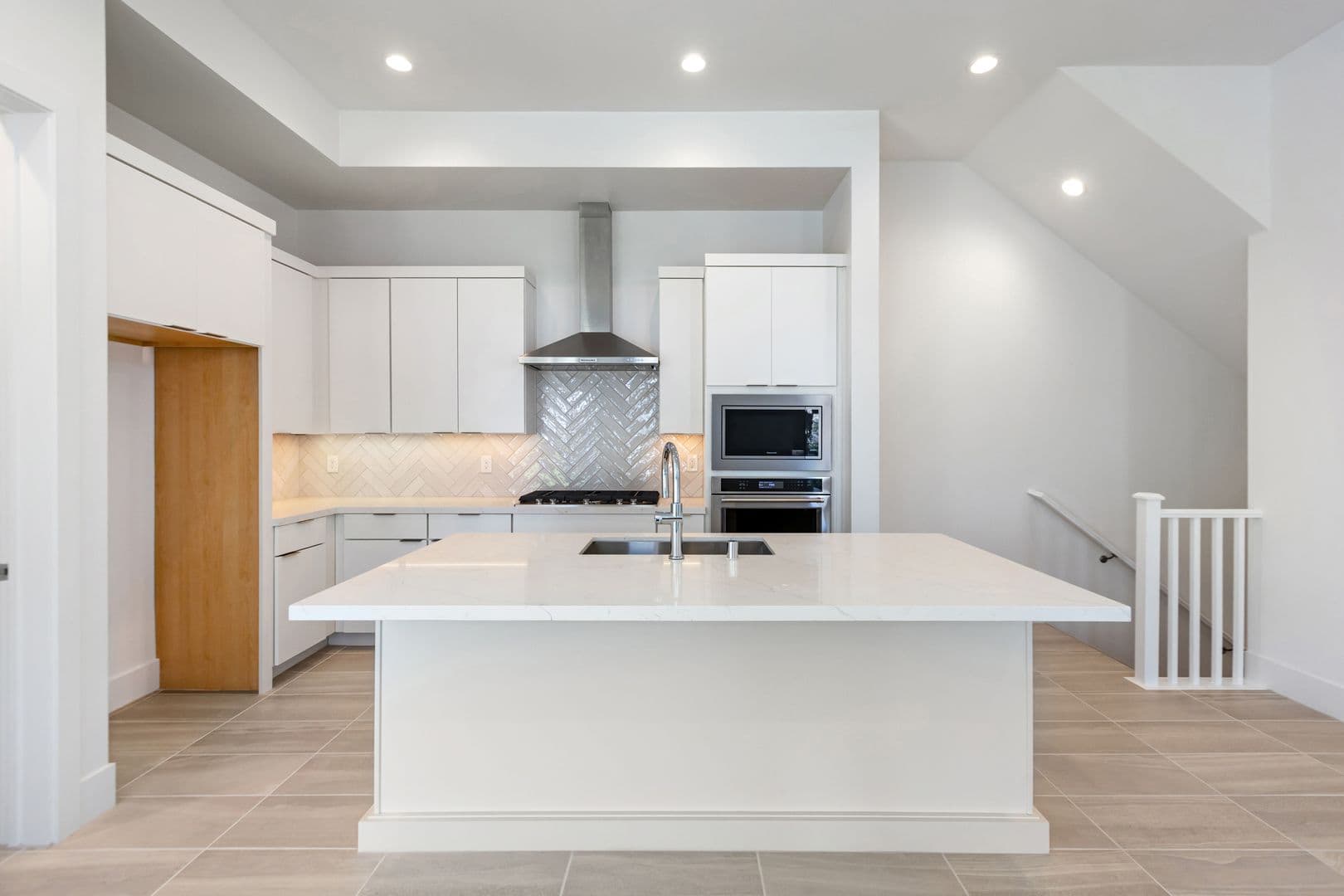 Las Vegas House: 647 Spotted Falcon St