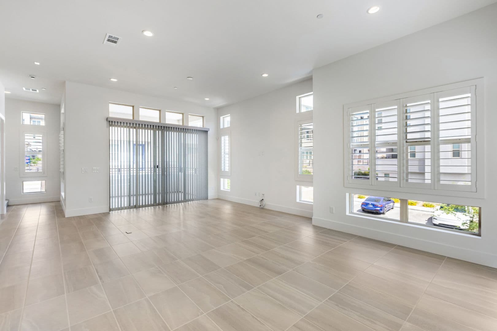 Las Vegas House: 647 Spotted Falcon St