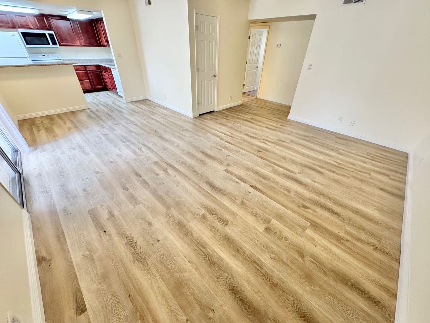 Las Vegas House: 5422 River Glen Dr. #377