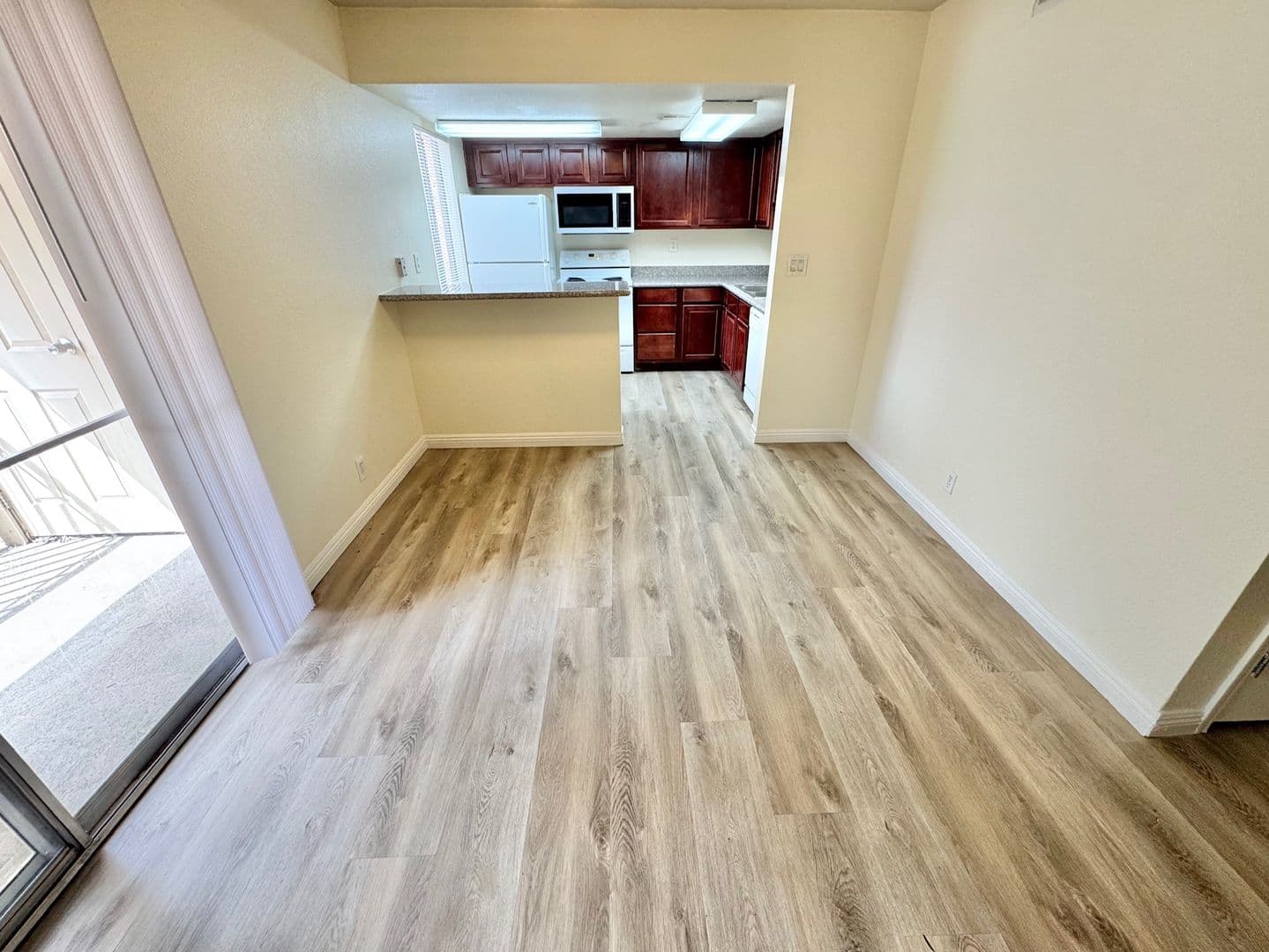 Las Vegas House: 5422 River Glen Dr. #377