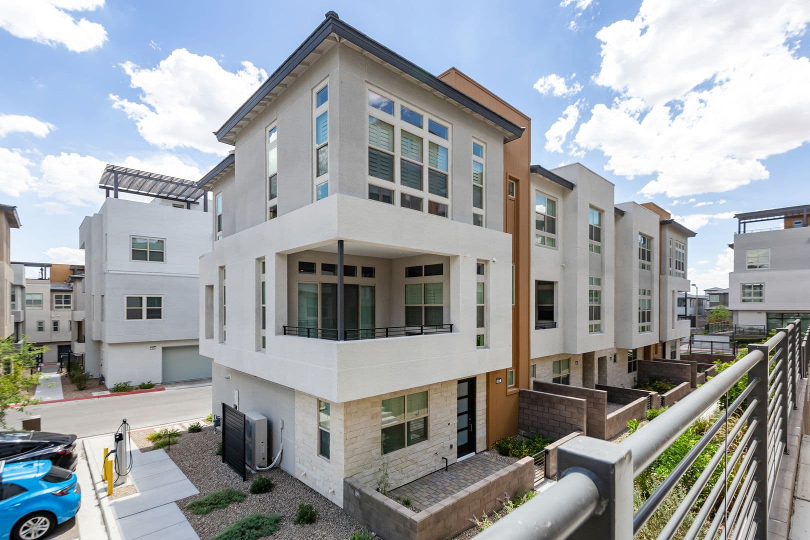 Las Vegas House: 647 Spotted Falcon St