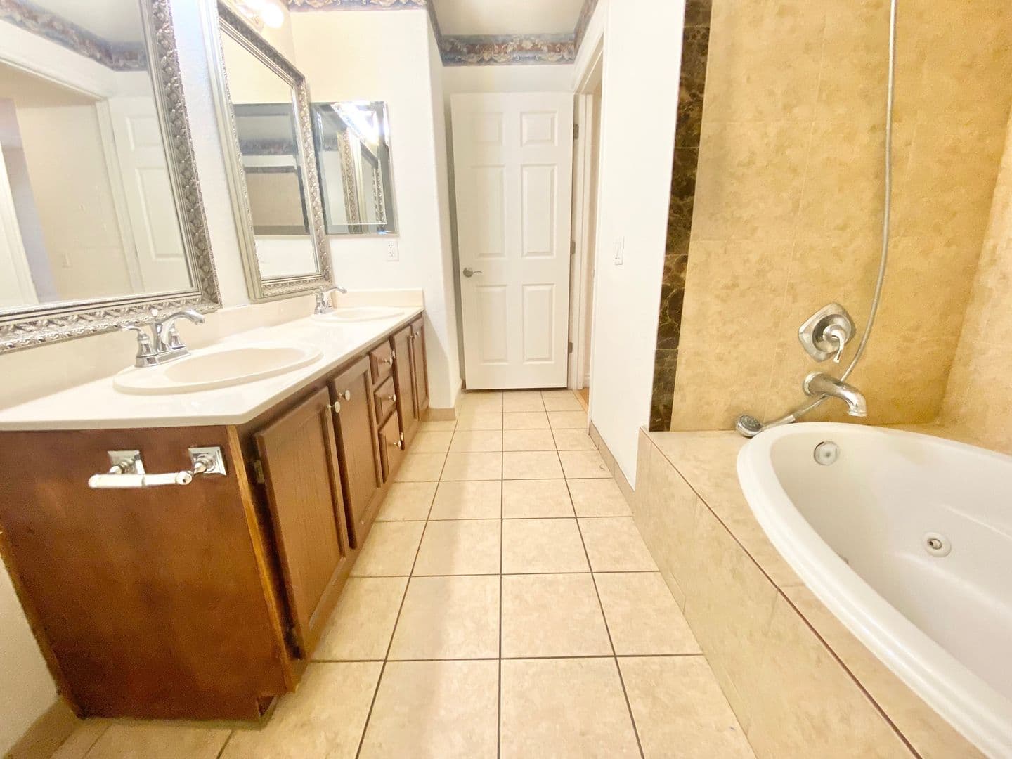 Las Vegas Condo: 5415 W Harmon Ave #1037