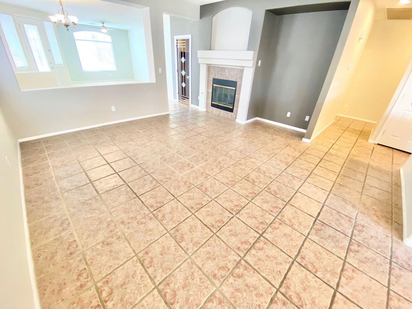 Las Vegas House: 208 Depaul Court