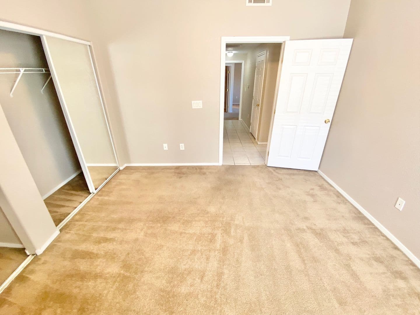 Las Vegas House: 6160 Rumrill St. # 137