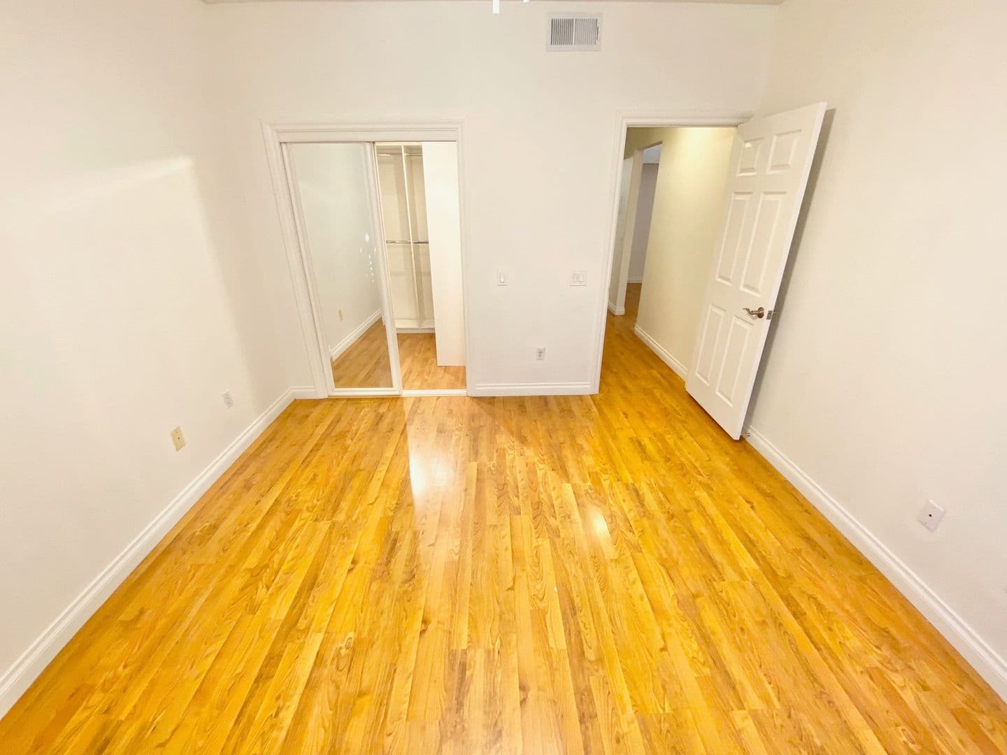 Las Vegas Condo: 5415 W Harmon Ave #1037
