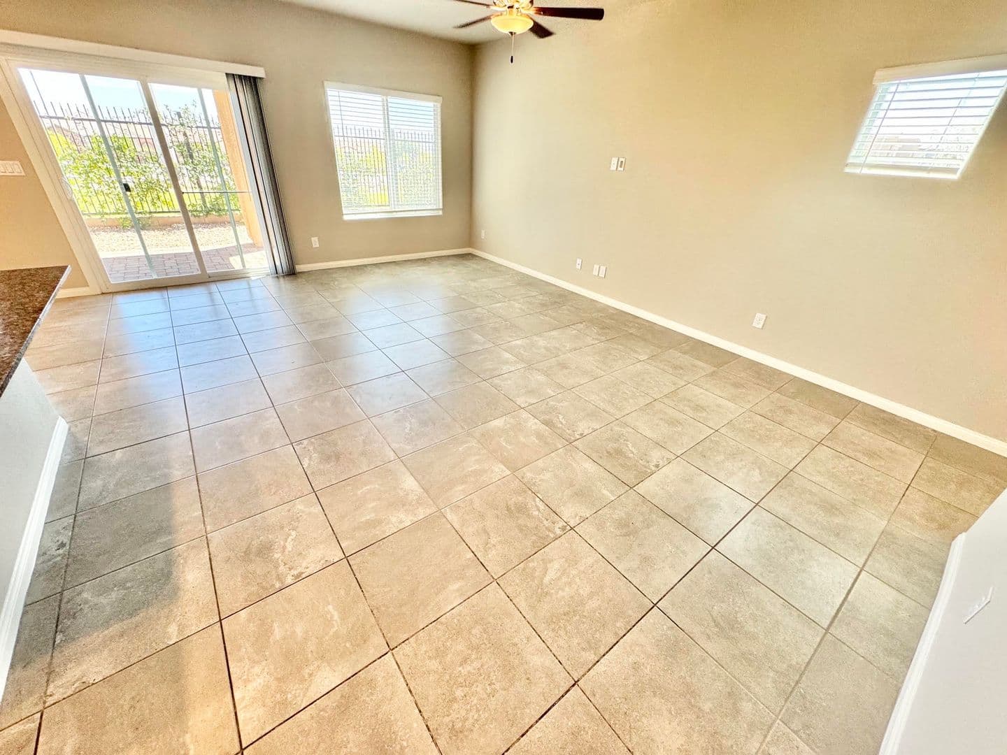 Las Vegas House: 7020 Colonial Ranch St