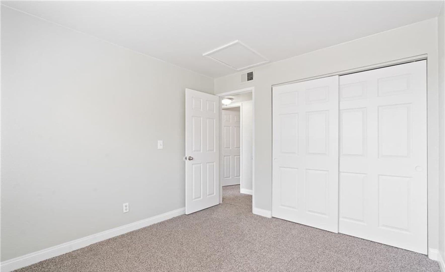 Las Vegas House: 2750 S. Durango Dr #2061