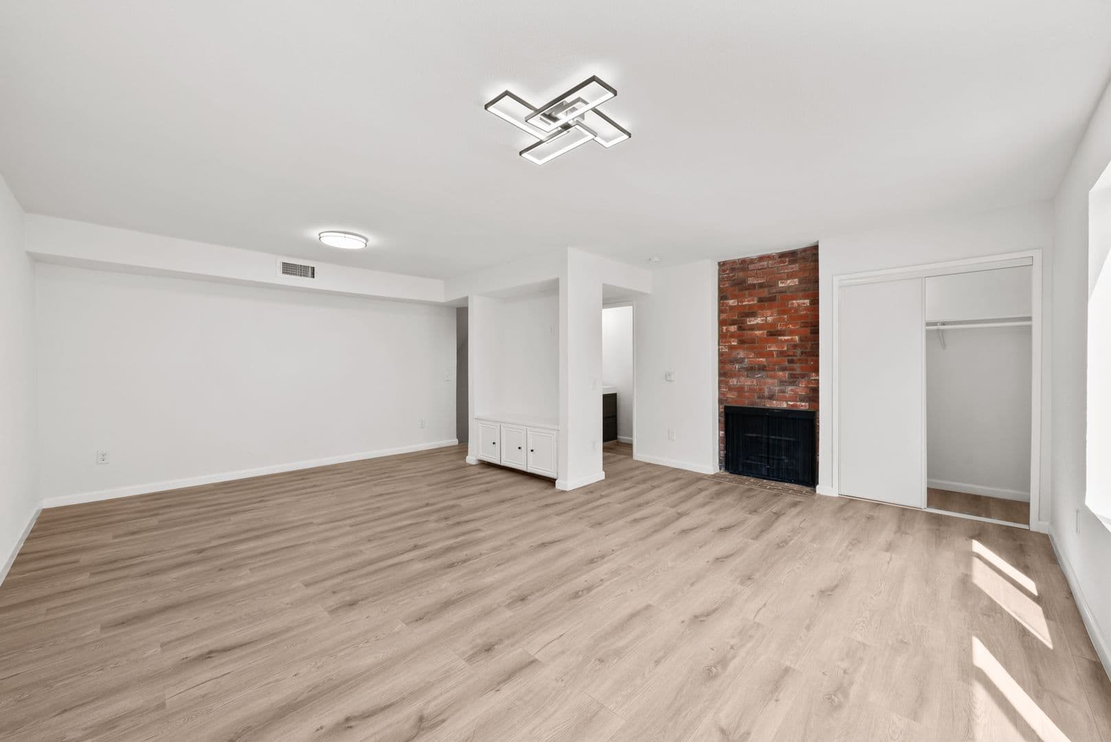 Panorama City House: 14500 Van Nuys Blvd #29