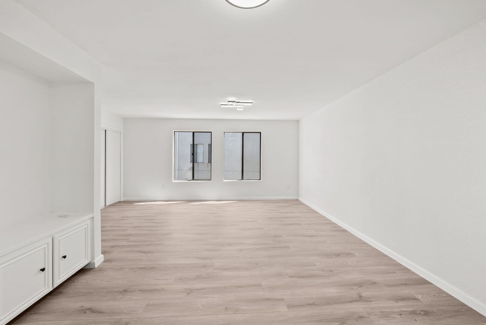 Panorama City House: 14500 Van Nuys Blvd #29