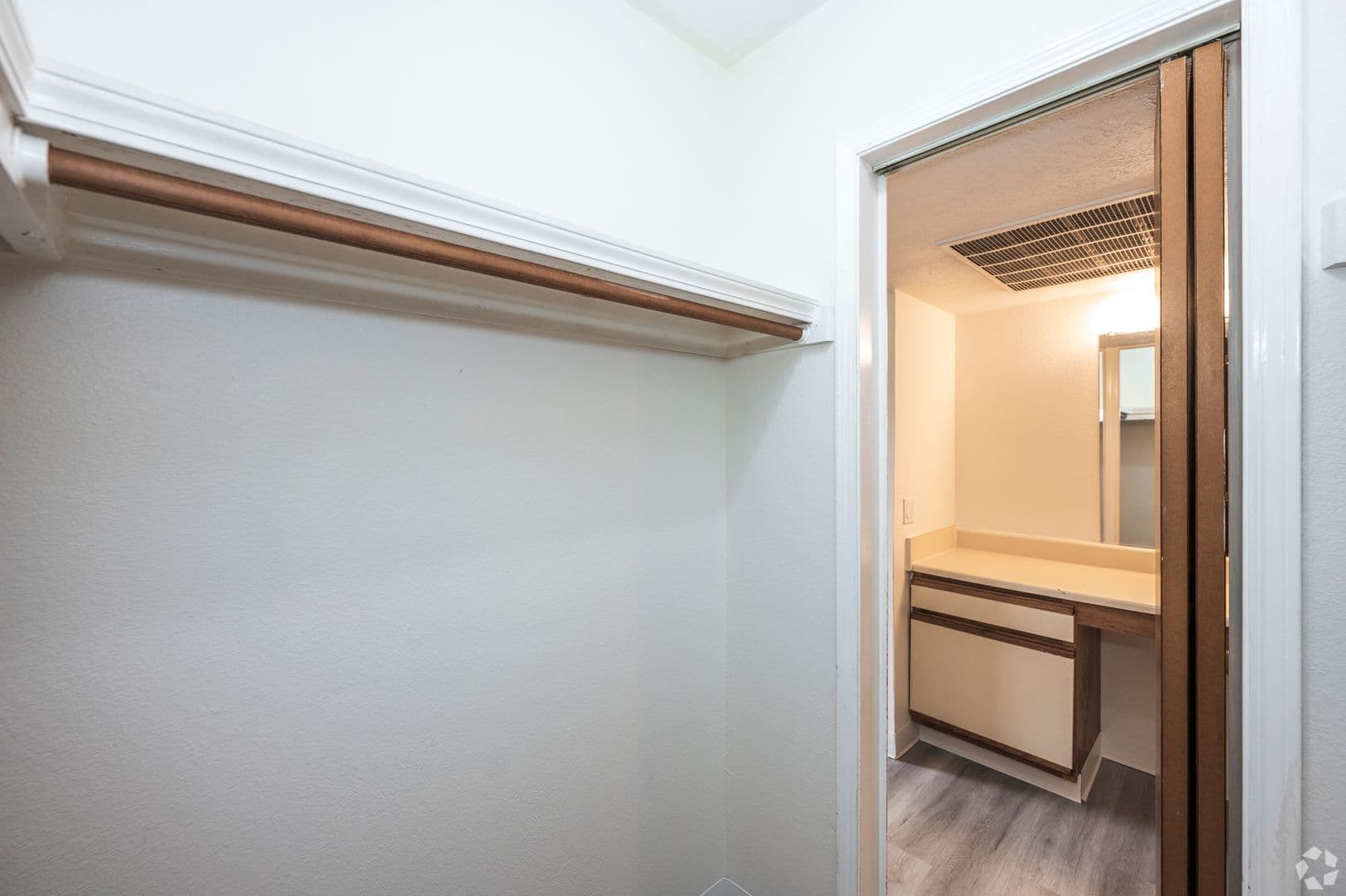 Albuquerque Apartment: 5851 Anderson Ave SE
