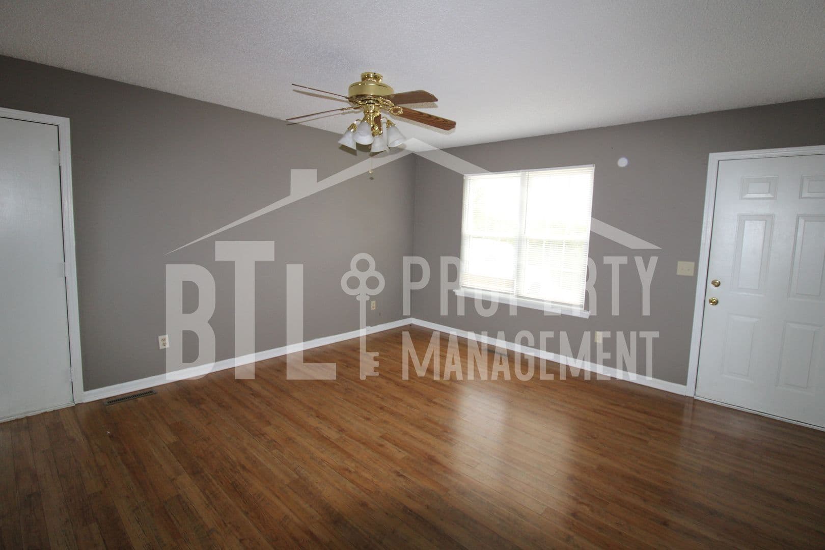 Branson House: 114 Rose Oneill Dr.