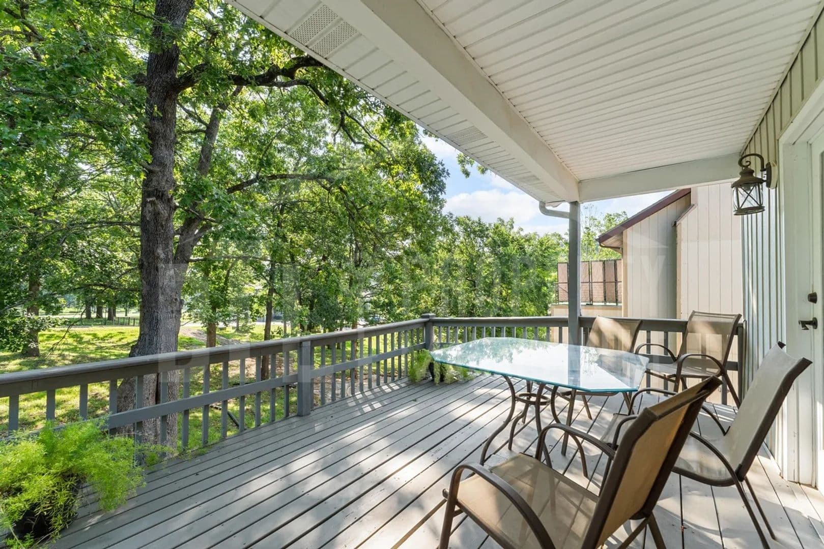 Branson House: 185 Eagle Pointe Dr