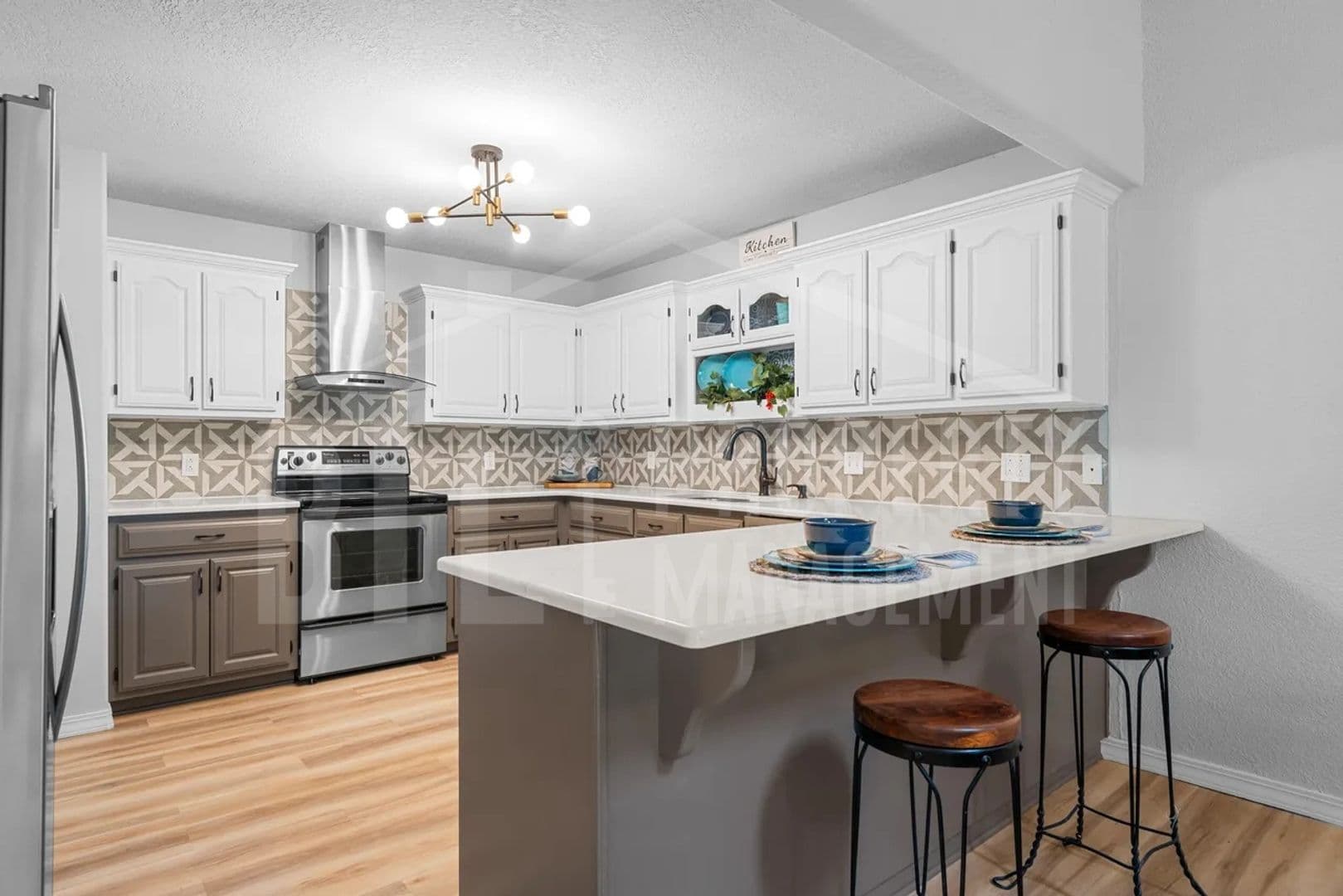 Branson House: 185 Eagle Pointe Dr