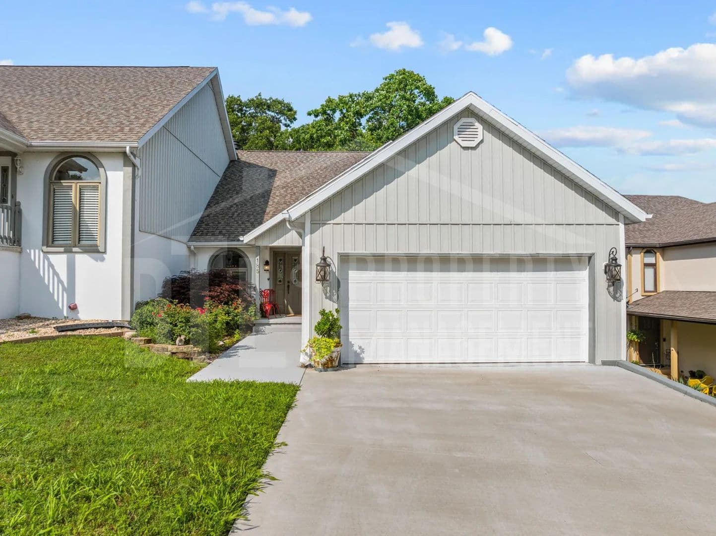 Branson House: 185 Eagle Pointe Dr