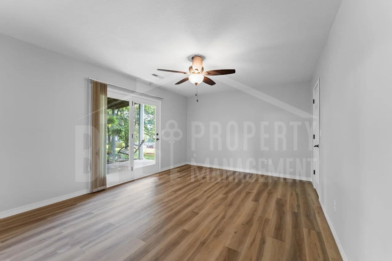 Branson House: 185 Eagle Pointe Dr